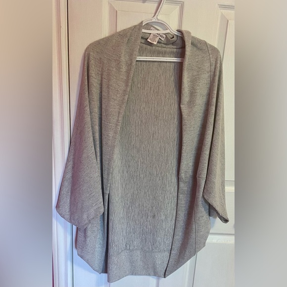Cozy Grey Wrap Cardigan - Picture 3 of 4